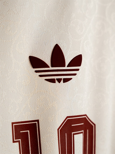 スペイン代表 アウェイギャラリーイメージ