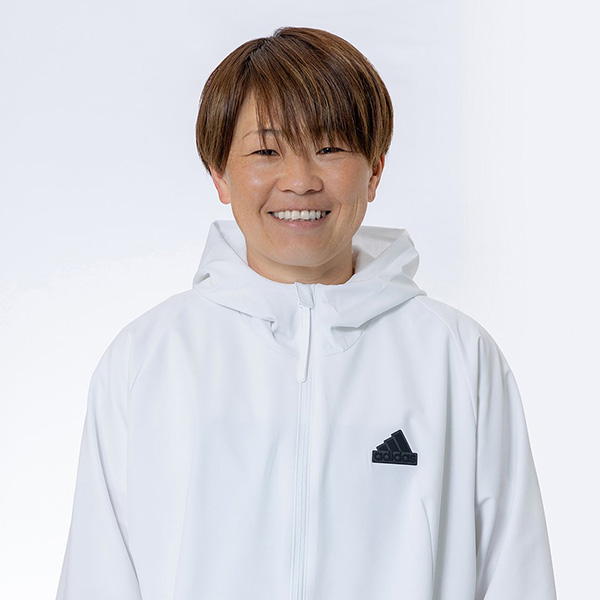 宮間 あや