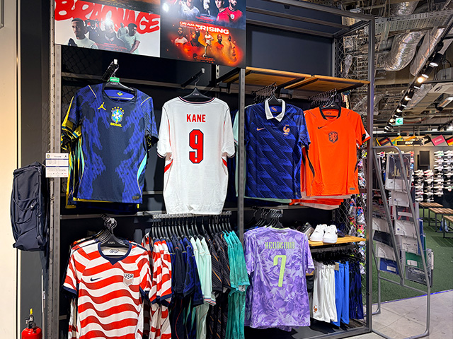 サッカーショップKAMO 神戸トアロード店 ＜兵庫県＞