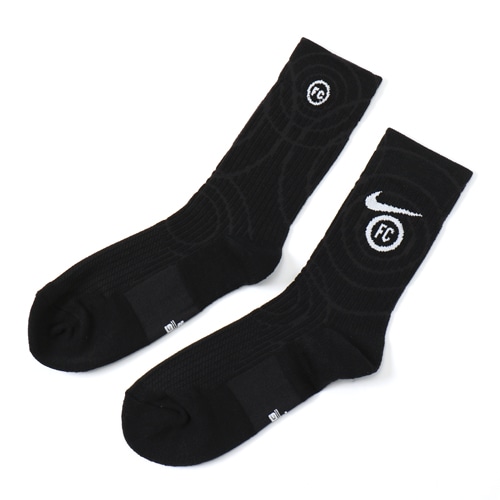 NIKE F.C. エッセンシャル スニーカー ソックス