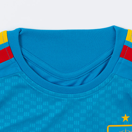 キッズ スペイン代表 TIRO26 トレーニングジャージー