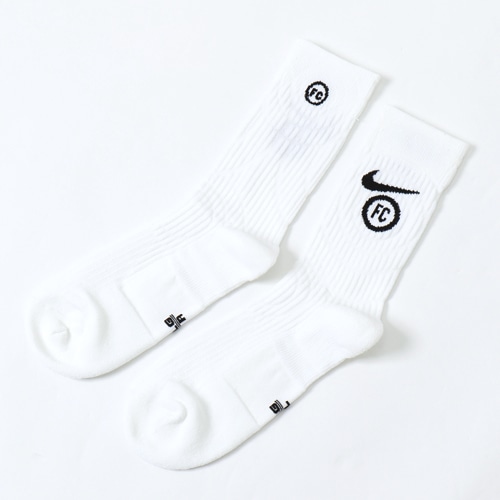 NIKE F.C. エッセンシャル スニーカー ソックス