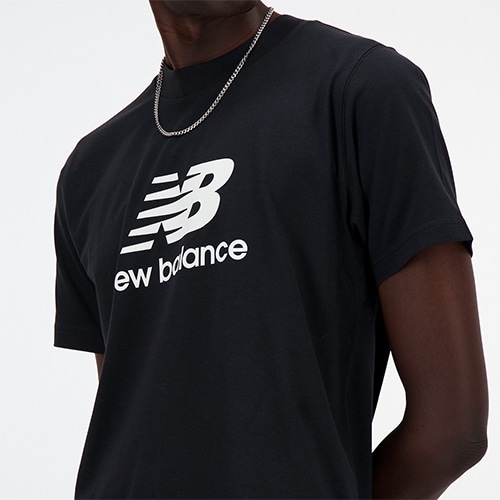 New Balance Stacked Logo ショートスリーブTシャツ