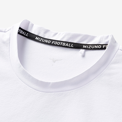 p. 長袖Tシャツ