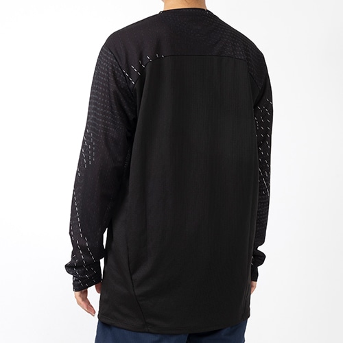 INDIVIDUALFTBL PRO TR LSシャツ