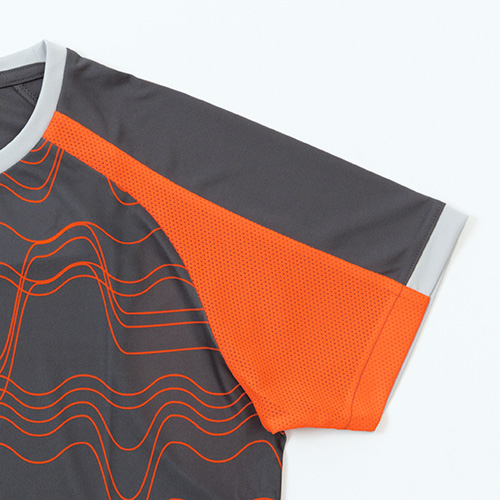 ジュニア INDIVIDUALLIGA グラフィック シャツ