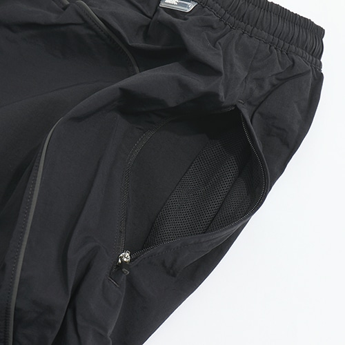 NIKE F.C. ウーブン パンツ