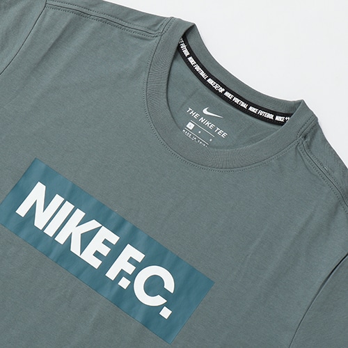 NIKE F.C. エッセンシャル Tシャツ