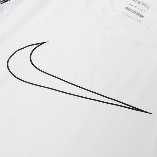 NIKE PRO タイト 半袖トップ