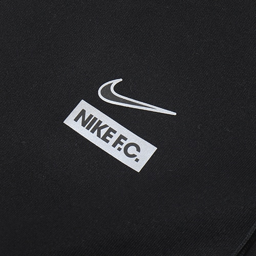 NIKE F.C. Dri-FIT プルオーバーフーディー