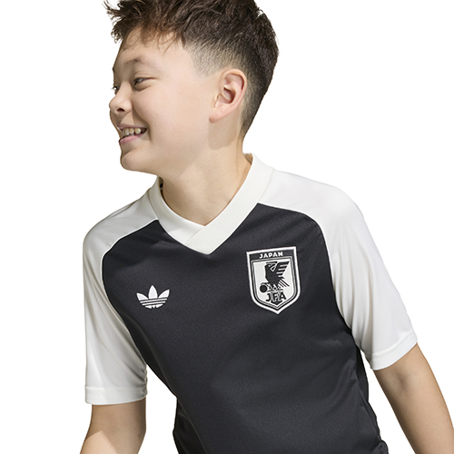 キッズ アディダス サッカー日本代表 2026 プレマッチ ジャージー