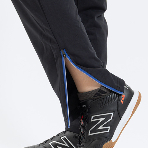 Black Out ストレッチニットパンツ