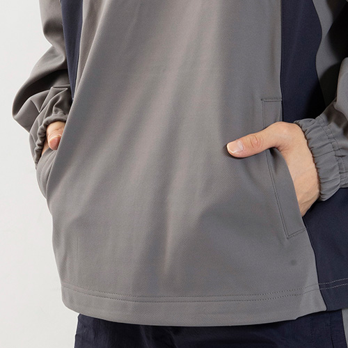 AWAY DAYS ハーフジップトップ