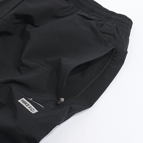 NIKE F.C. ウーブン パンツ