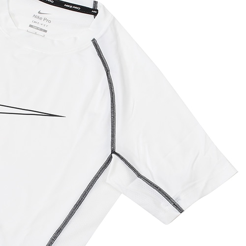 NIKE PRO タイト 半袖トップ