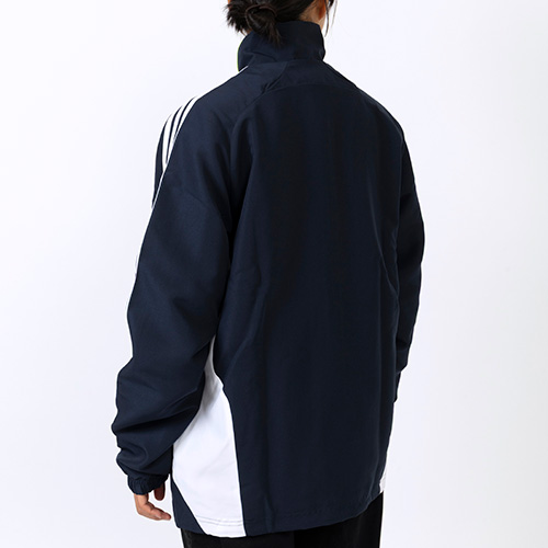 レアル・マドリード URBAN PURIST トラックトップ