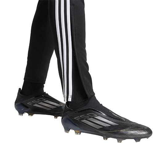 TIRO24 トレーニングパンツ