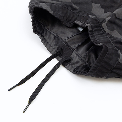 K MH camo AOP ショーツ