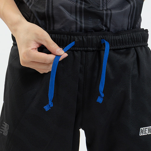 Black Out ストレッチニットパンツ