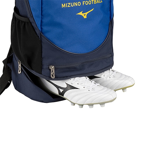 サッカーバックパック 16L