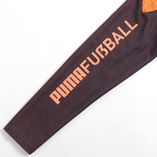 PUMA FUSSBAL HYBRID 1/4 ジップトップ