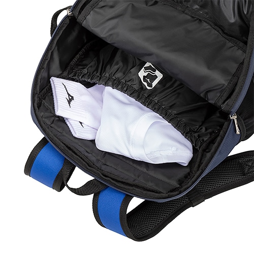 サッカーバックパック 16L