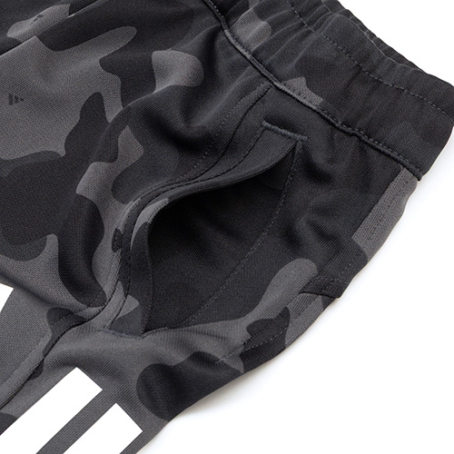 K MH camo AOP ショーツ