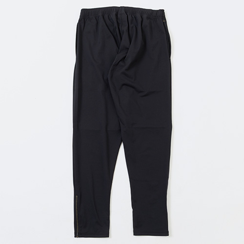 Black Out ストレッチニットパンツ