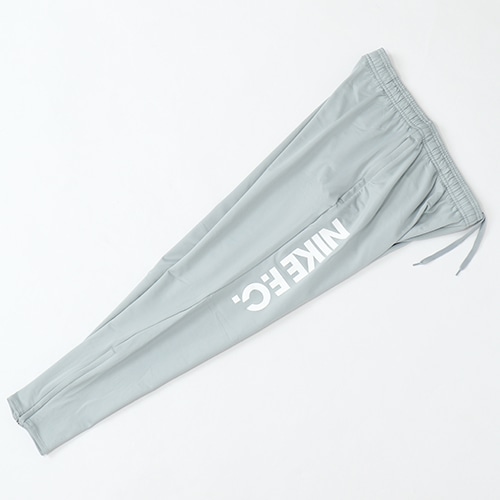 NIKE F.C. エッセンシャル パンツ