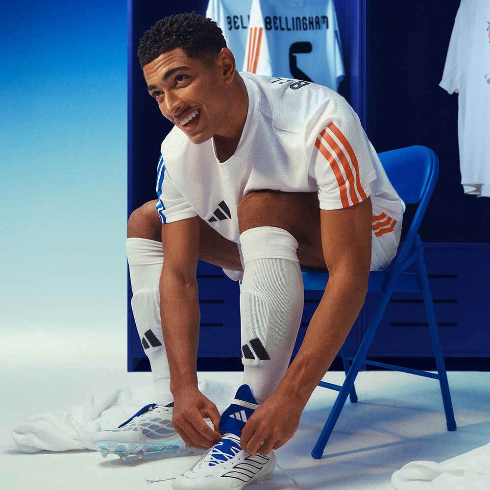 アディダス「BELLINGHAM PREDATOR」