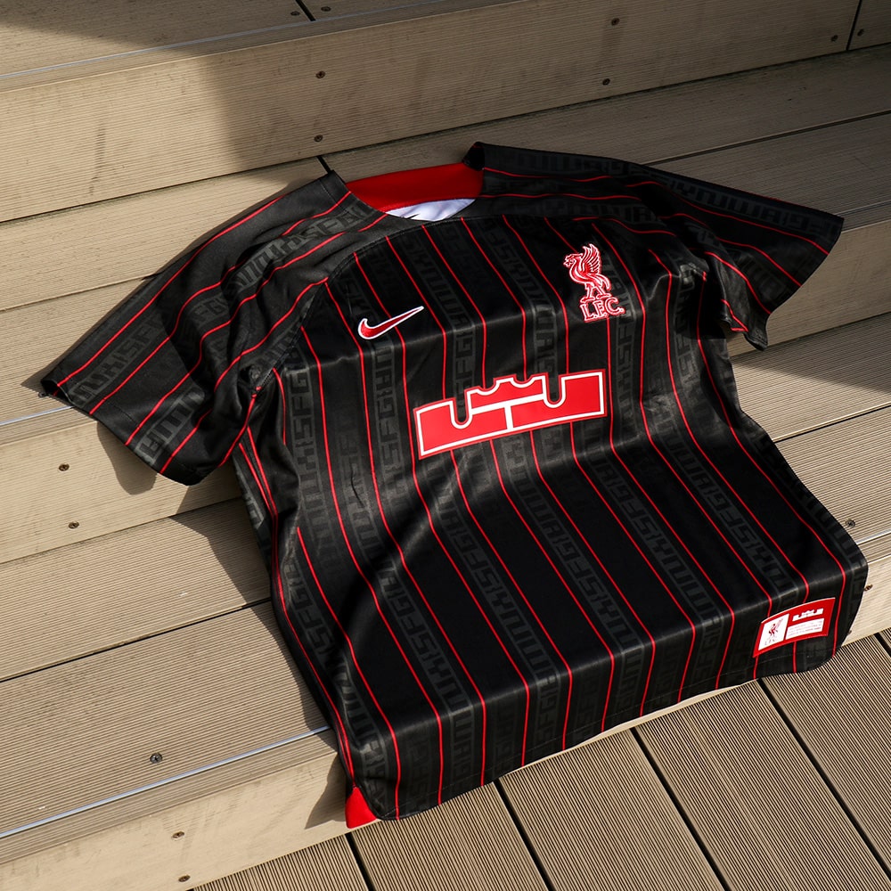 LIVERPOOL F.C. × LeBron James | NIKE(ナイキ)｜SOCCER SHOP KAMO