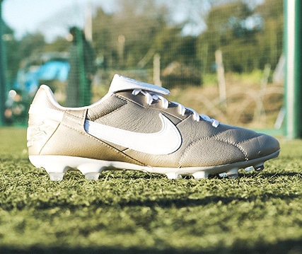 NIKE PREMIER 3