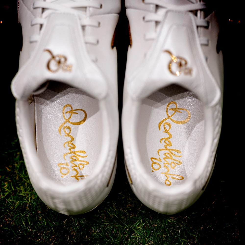 NIKE TIEMPO × RONALDINHO| NIKE（ナイキ） | サッカーショップKAMO