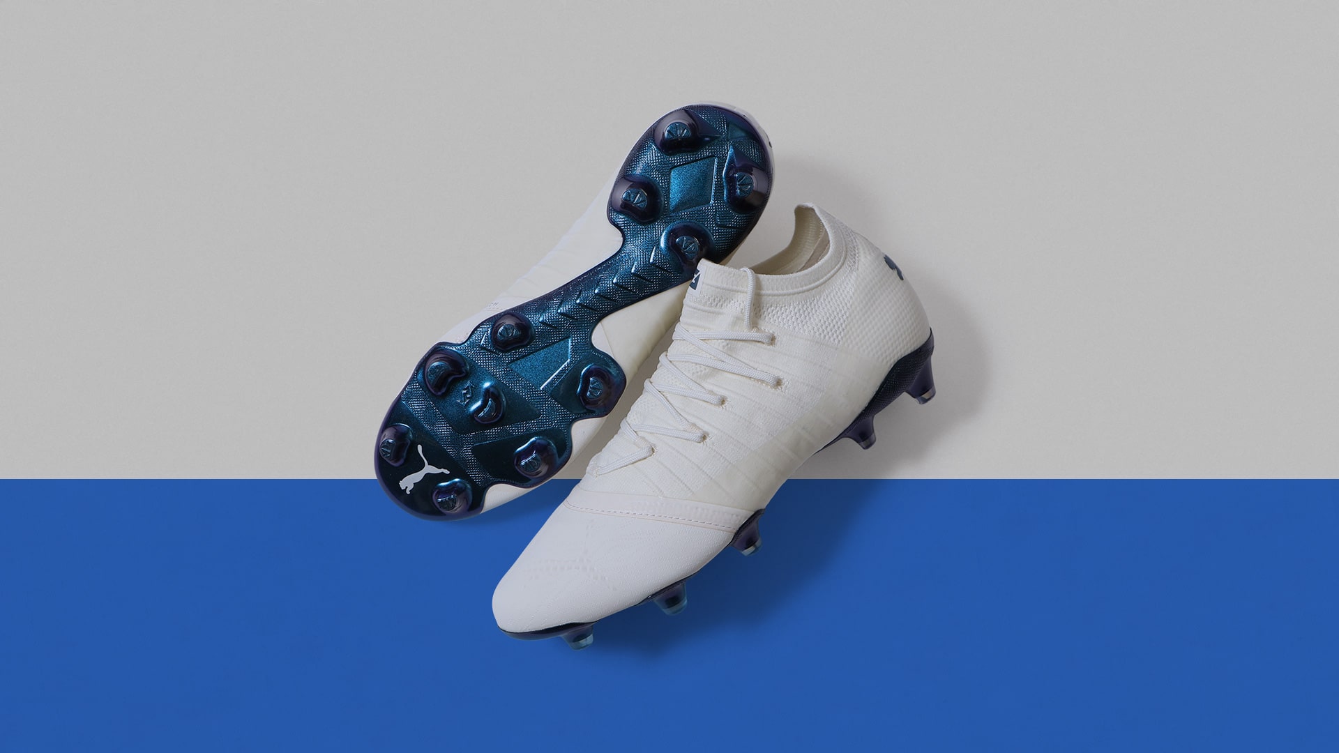日本未発売 マンCモデル PUMA プーマ ウルトラ&フューチャーZ