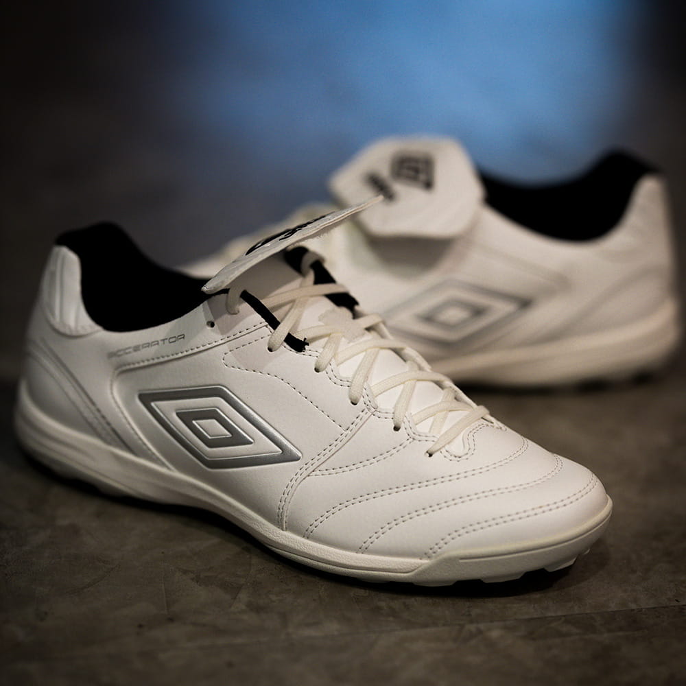 アクセレイター』シリーズのサッカーショップKAMOオリジナルモデル